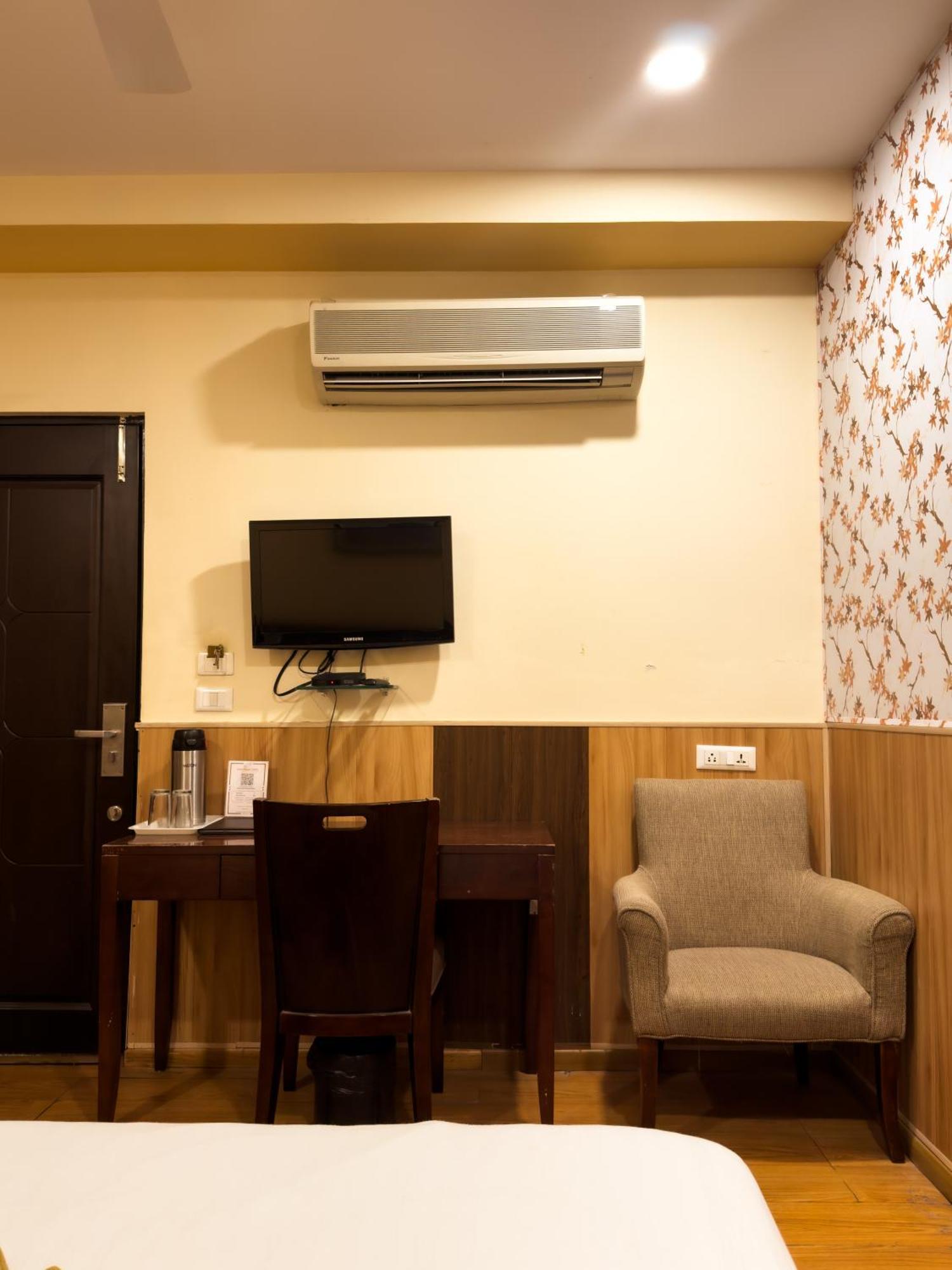 Hotel Royal Palm - A Budget Hotel In Udaipur Extérieur photo