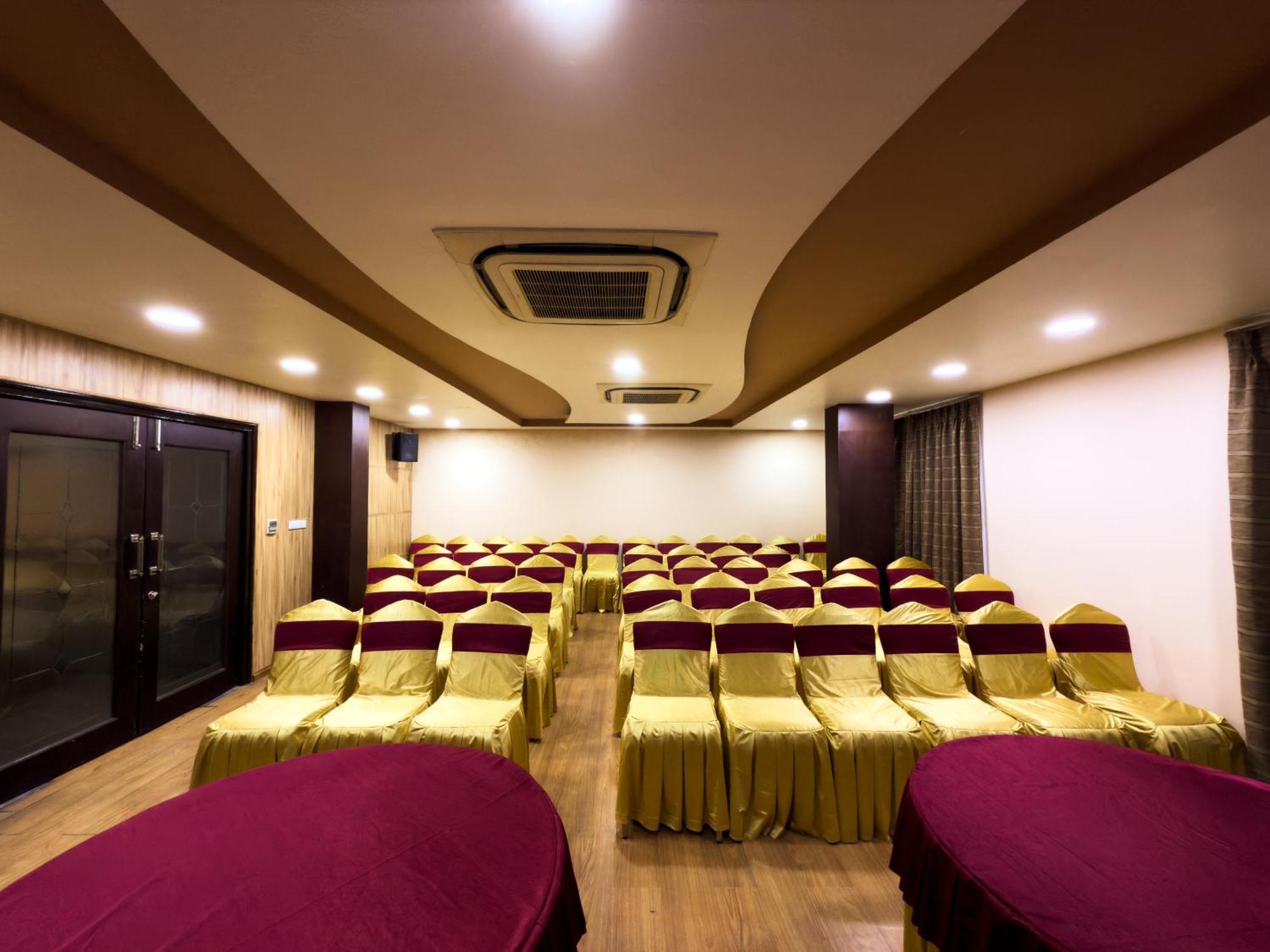 Hotel Royal Palm - A Budget Hotel In Udaipur Extérieur photo