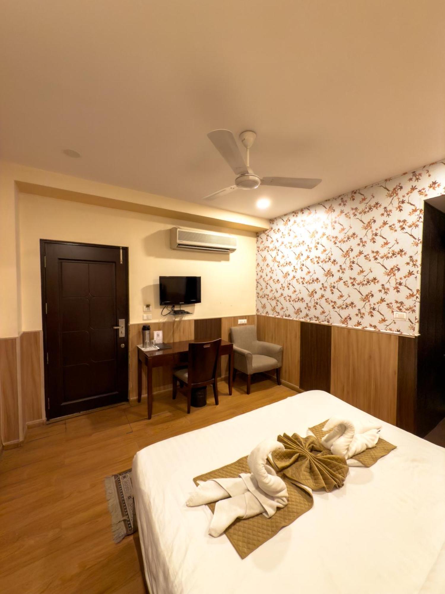Hotel Royal Palm - A Budget Hotel In Udaipur Extérieur photo